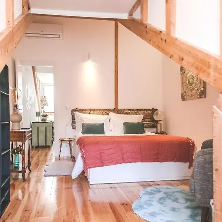 2 Bedrooms With View Balcony And Wifi At Apartment