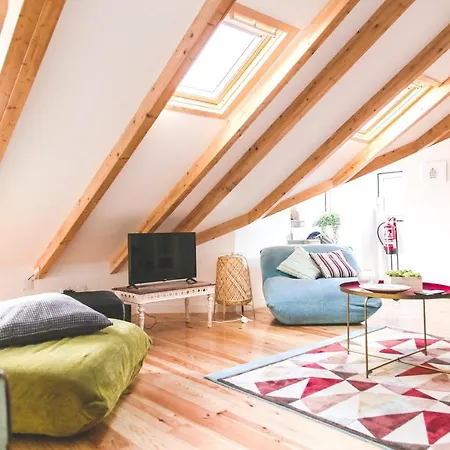 2 Bedrooms With View Balcony And Wifi At * Lisbon