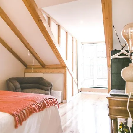 2 Bedrooms With View Balcony And Wifi At